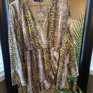 Boohoo Snake Ruffle Wrap Dress Grey 16